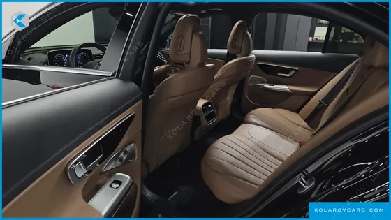 MERCEDES E-CLASS E300 4MATIC AMG LINE