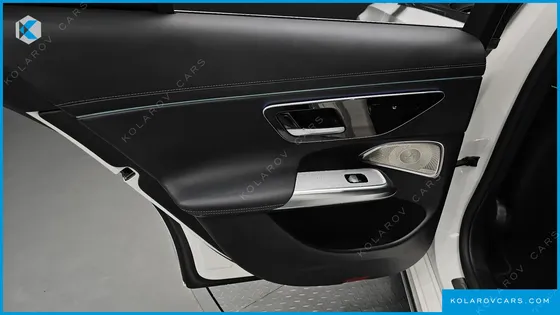 MERCEDES E-CLASS E300 4MATIC AMG LINE
