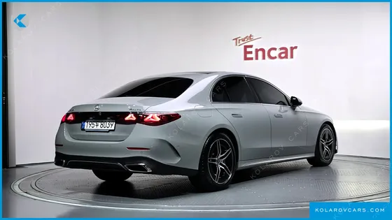 MERCEDES E-CLASS E300 4MATIC AMG LINE