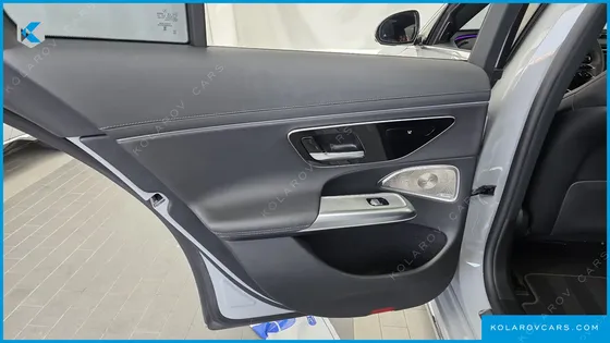 MERCEDES E-CLASS E300 4MATIC AMG LINE