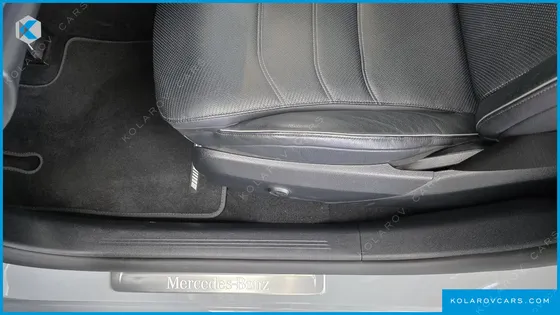 MERCEDES E-CLASS E300 4MATIC AMG LINE
