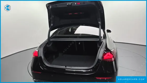 MERCEDES E-CLASS E200 AVANTGARDE