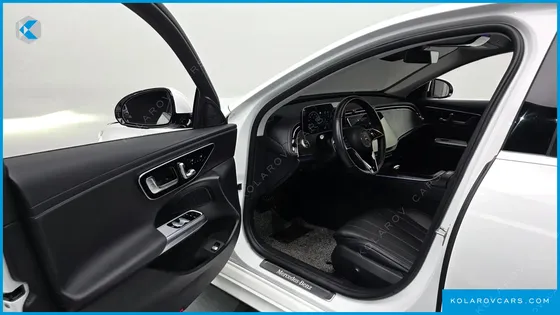 MERCEDES E-CLASS E200 AVANTGARDE LIMITED