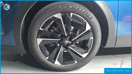 PEUGEOT 408 1.2 PURE TECH ALLURE