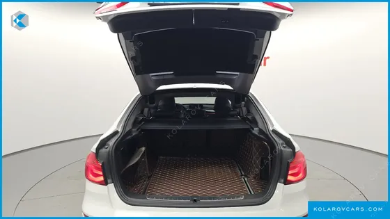 BMW GRAN TURISMO (GT) GT 320D XDRIVE SPORT