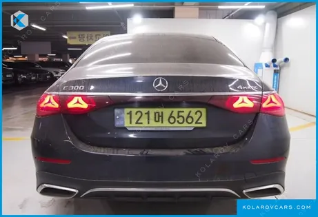 MERCEDES E-CLASS E300 4MATIC AMG LINE