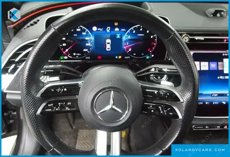 MERCEDES E-CLASS E300 4MATIC AMG LINE
