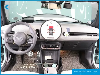 MINI COOPER 5 DOOR FAVOURED