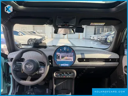 MINI COOPER 5 DOOR FAVOURED