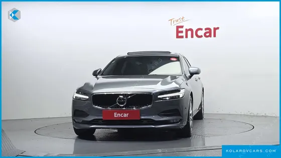 VOLVO S90 D4 MOMENTUM