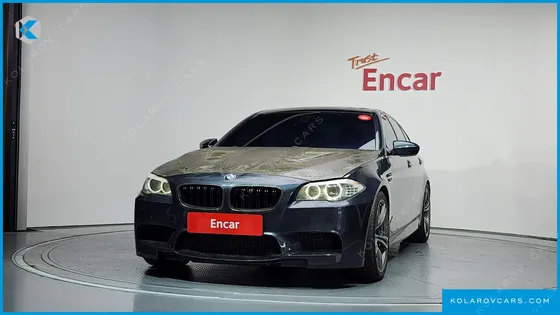 BMW M5 M5 SEDAN