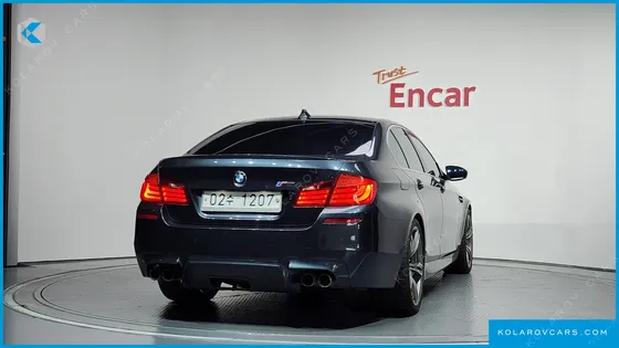 BMW M5 M5 SEDAN