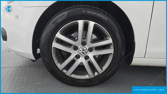 VOLKSWAGEN GOLF 1.6 TDI BLUE MOTION