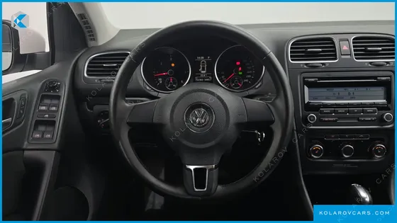 VOLKSWAGEN GOLF 1.6 TDI BLUE MOTION