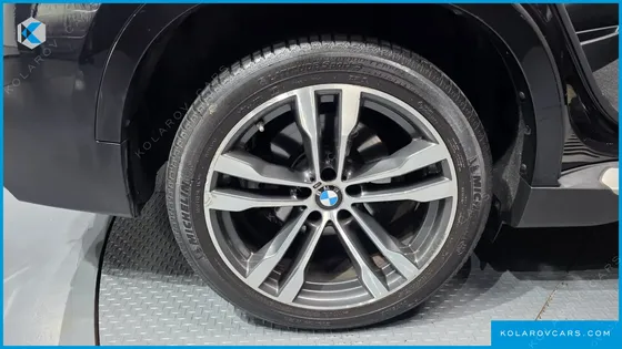 BMW X6 M50D