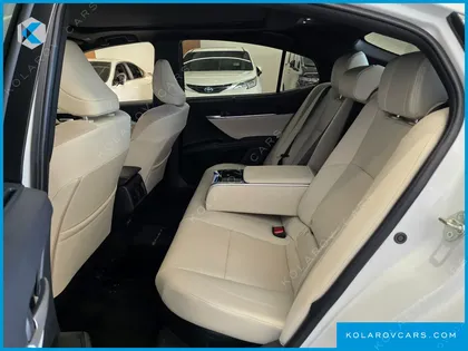 TOYOTA CAMRY 2.5 XLE PREMIUM HYBRID