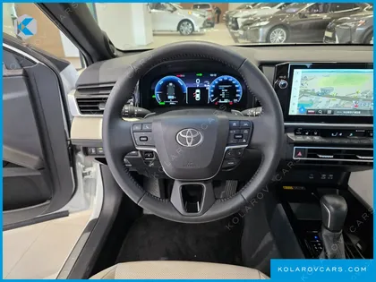 TOYOTA CAMRY 2.5 XLE PREMIUM HYBRID