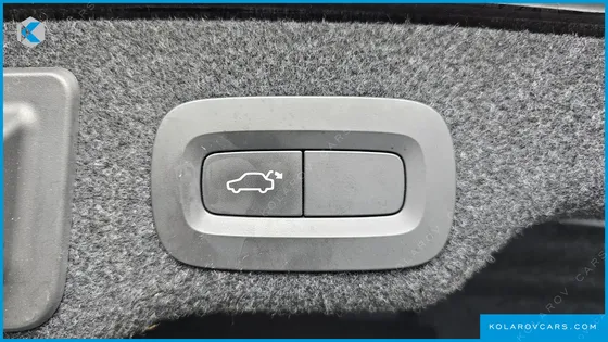 VOLVO S90 T5 MOMENTUM