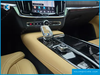 VOLVO S90 T8 AWD ULTIMATE BRIGHT