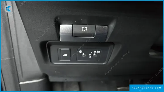 LAND ROVER DISCOVERY SPORT D150 S