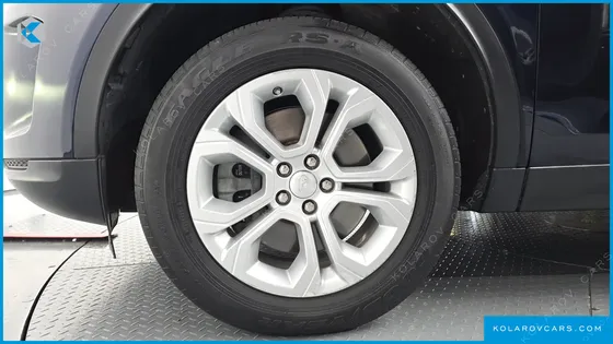 LAND ROVER DISCOVERY SPORT D180 S