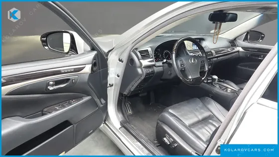 LEXUS LS AWD
