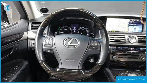 LEXUS LS AWD