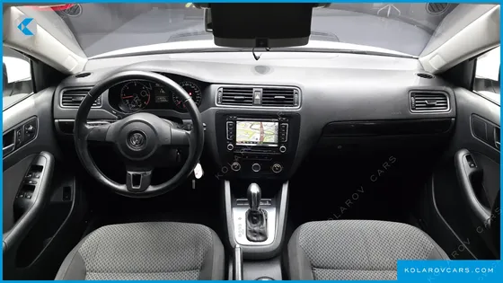 VOLKSWAGEN JETTA 1.6 TDI BLUE MOTION