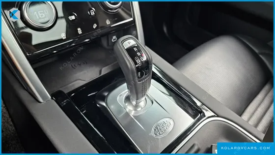 LAND ROVER DISCOVERY SPORT D200 S