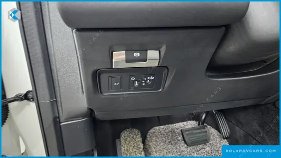 LAND ROVER DISCOVERY SPORT D200 S