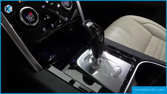LAND ROVER DISCOVERY SPORT P250 SE