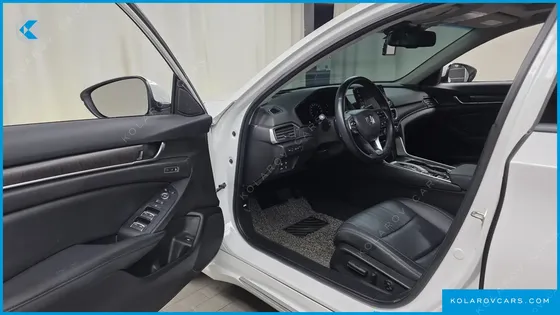 HONDA ACCORD 2.0 HYBRID TOURING