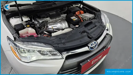 TOYOTA CAMRY HYBRID XLE