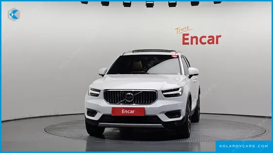 VOLVO XC40 B4 INSCRIPTION