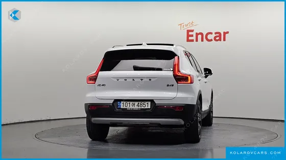 VOLVO XC40 B4 INSCRIPTION