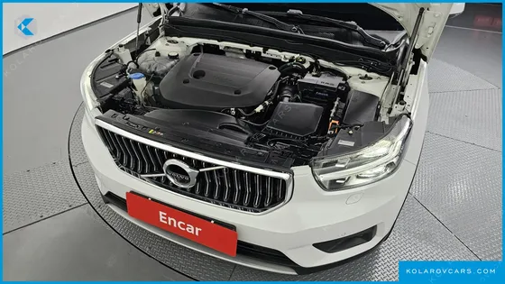 VOLVO XC40 B4 INSCRIPTION