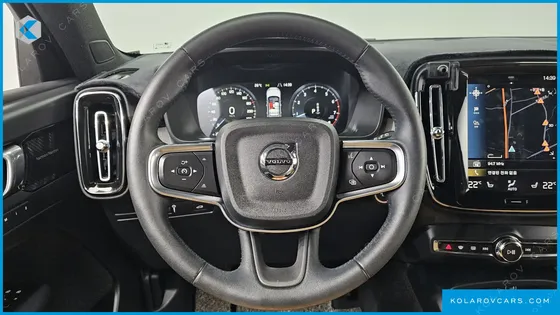 VOLVO XC40 B4 INSCRIPTION