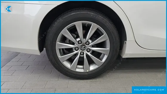 TOYOTA CAMRY 2.5 XLE
