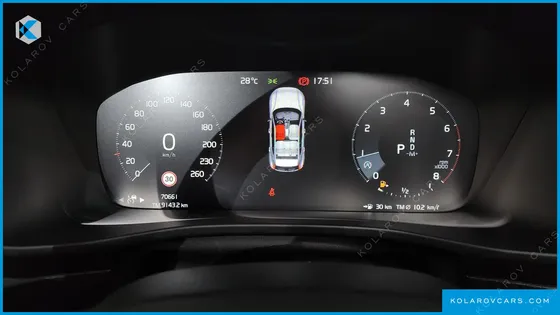 VOLVO XC40 T4 R-DESIGN