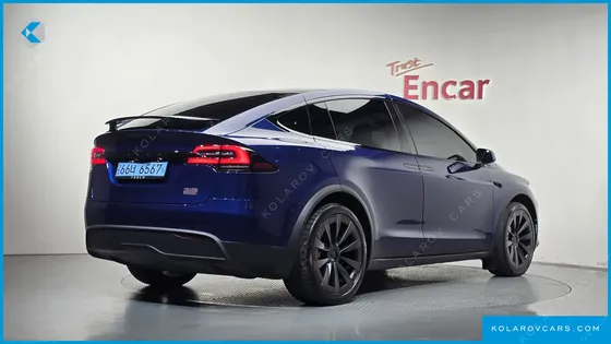 TESLA MODEL X PLAID