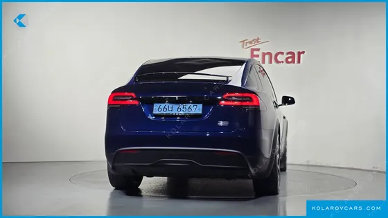 TESLA MODEL X PLAID