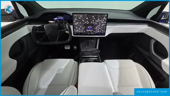 TESLA MODEL X PLAID