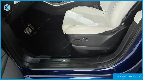 TESLA MODEL X PLAID