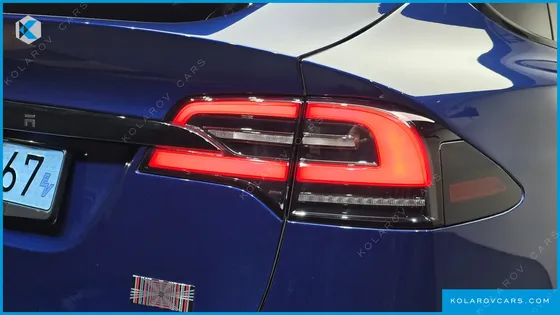 TESLA MODEL X PLAID