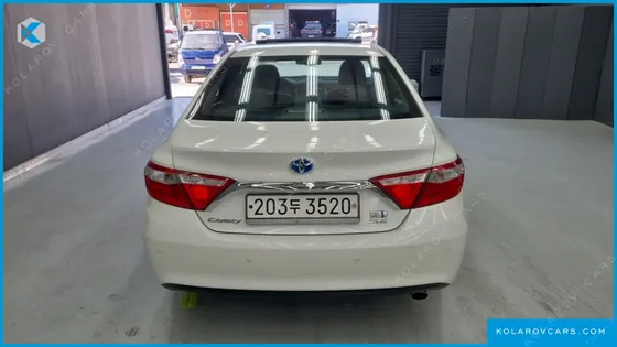 TOYOTA CAMRY HYBRID XLE