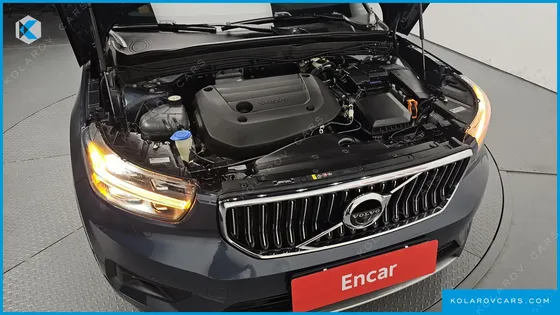 VOLVO XC40 B4 INSCRIPTION