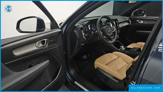 VOLVO XC40 B4 INSCRIPTION