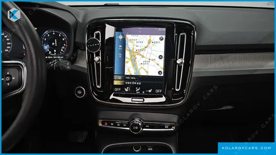 VOLVO XC40 B4 INSCRIPTION