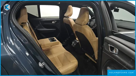 VOLVO XC40 B4 INSCRIPTION