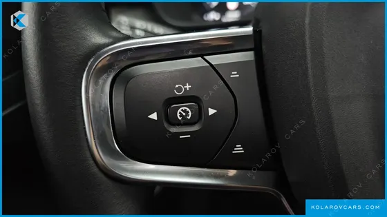 VOLVO XC40 B4 INSCRIPTION